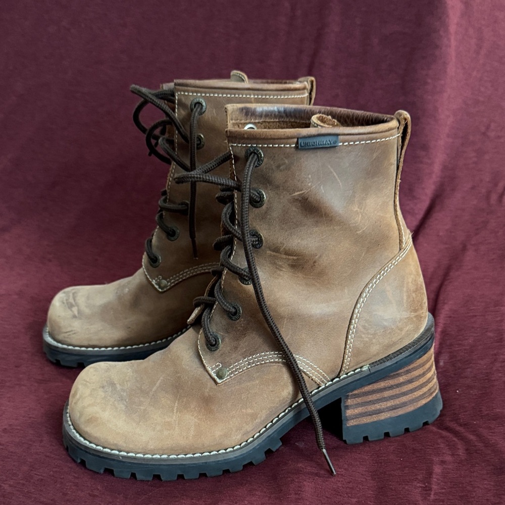 UNIONBAY Women's Brown Combat Boots